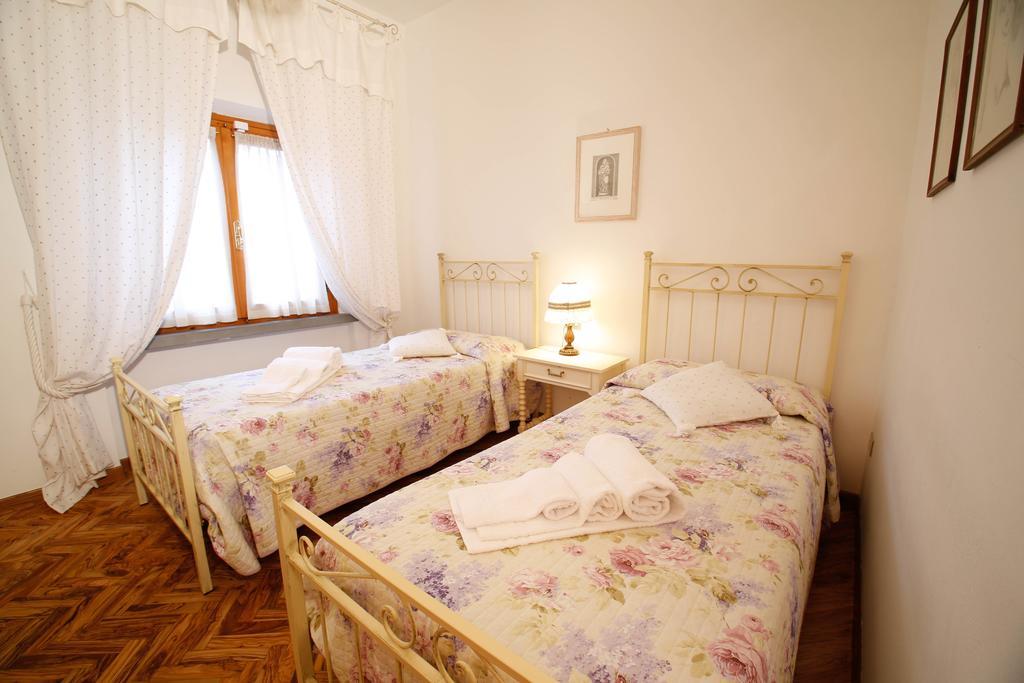 Casa Montecuccoli Montelupo Fiorentino Habitación foto